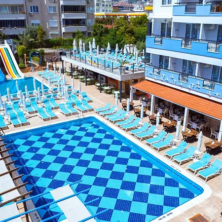 Club Big Blue Hotel