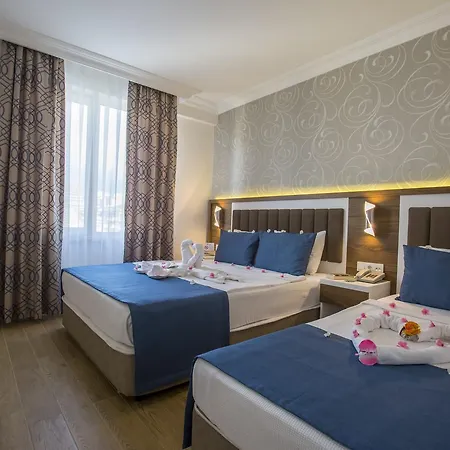 فندق Club Big Blue 4*